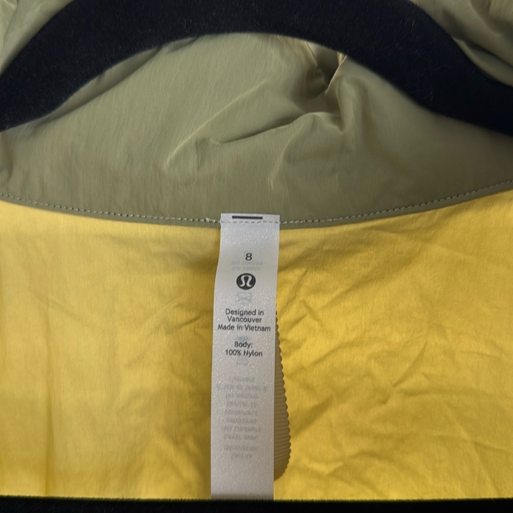 Lululemon Waterproof Wind Proof Jacket - image 4